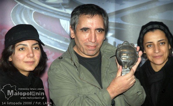 makhmalbaf-100th-award.jpg